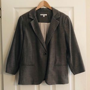 Cabi Tweed 3/4 Length Sleeve Blazer